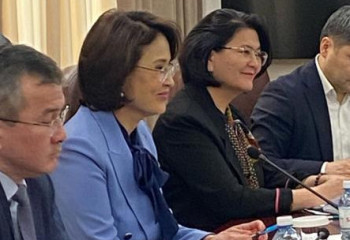 Глава Минздрава и МОМ обсудили вопросы поддержки здоровья мигрантов