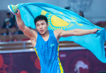 Нуркожа Кайпанов принёс Казахстану первое мужское золото на чемпионате Азии-2025 по борьбе