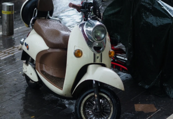 Мопедтерді тіркеу мерзімі ұзартыла ма? Вице-министр жауап берді