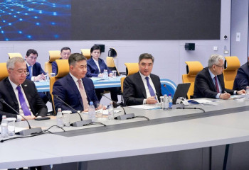 Олжас Бектенов цифрлық теңгені енгізу жөнінде кеңес өткізді