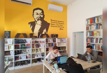 «Если алматинец не идет в библиотеку, то библиотека придет к нему сама!». Новые проекты реализуются в самом читающем городе Казахстана