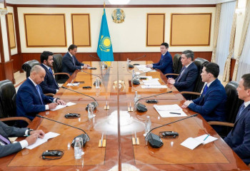 Олжас Бектенов халықаралық спорт ұйымдарының басшылығымен кездесті