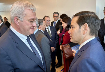 Украина мен АҚШ жер қойнауы жөніндегі келісімді талқылады