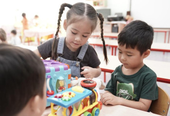 27 миллиардов тенге позволил сэкономить пилотный проект ваучерного финансирования детсадов