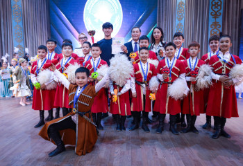 В Астане прошёл фестиваль «Жан DoStar», посвящённый 30-летию Ассамблеи народа Казахстана