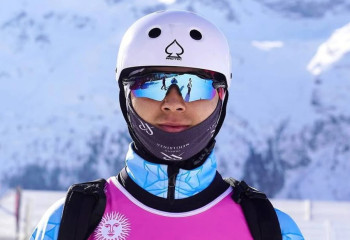 Казахстанец завоевал серебро на этапе Кубка Европы по фристайлу в Швейцарии