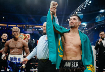 Жәнібек Әлімханұлы қарсыласын нокаутпен жеңді