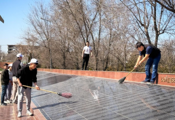 Жеңіс-80: елімізде ескерткіштерді абаттандыру акциясы басталды