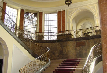 «Сән-салтанат салығы»: байлар енді қосымша салық төлей ме?