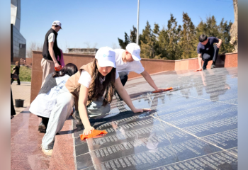 Партия «AMANAT» восстанавливает памятники героям войны к юбилею Победы