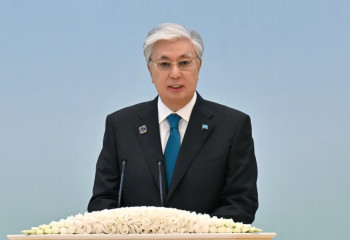 Токаев провёл совещание из-за кризиса на мировых рынках: поручено срочно разработать антикризисный план