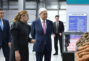Токаев посетил выставку агропромышленного комплекса и ознакомился с крупными инвестиционными проектами