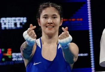 Трехкратная чемпионка мира Назым Кызайбай показала свою 