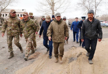 Аким Акмолинской области проверил противопаводковые мероприятия в регионе