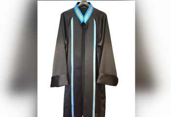 В Казахстане впервые официально утвердили адвокатскую мантию