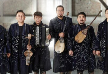 Билеттерін қолма-қол ақшаға сатқан: Депутат  «Алатау серілері» тобын айыптады