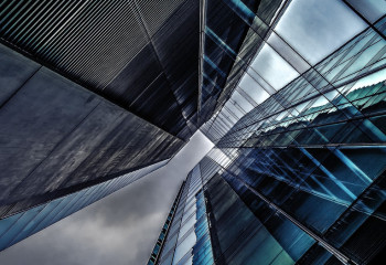 Танымал футболшы 11-қабаттан құлап қайтыс болды