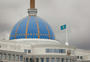 Kazakh, Russian Presidents talk over phone