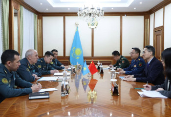 Kazakh Defense Minister discusses military cooperation with Chinese Ambassador