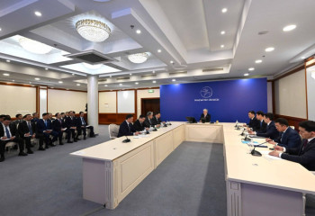 Президент: В приоритете должен быть обрабатывающий сектор, позволяющий создавать новые рабочие места