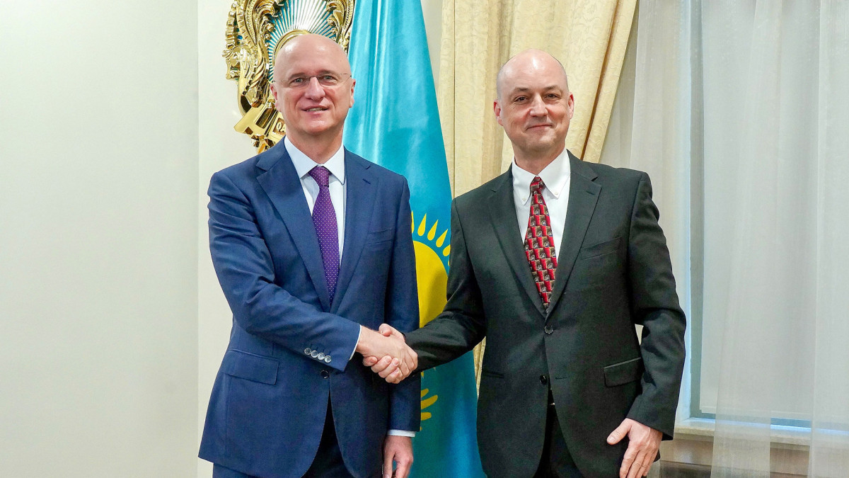  primeminister.kz 