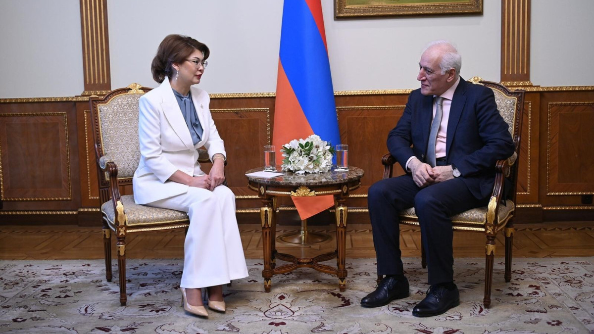 Арменпресс 
