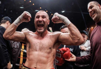 Сергей Ковалев соңғы айқасында Қазақстан тумасын нокаутқа жіберді