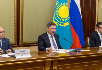 Olzhas Bektenov and Mikhail Mishustin discuss trade and economic cooperation issues