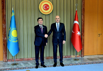 Спикер Мажилиса встретился со спикером Великого Национального Собрания Турции Нуманом Куртулмушем