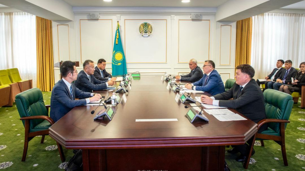  Жетісу облысының әкімдігі 