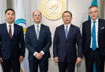 Геннадий Головкин и генсекретарь FIBA обсудили развитие баскетбола 3х3 в Казахстане