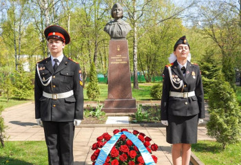 «Алия — наш ориентир»: ученики в Москве гордятся своей школой, названной в честь  Алии Молдагуловой