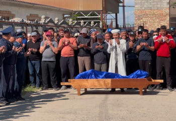 Жамбылдықтар қызмет бабында қаза болған полицейді ақтық сапарға шығарып салды