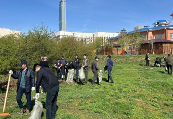 Прокуроры приняли участие в общегородском субботнике в рамках программы «Таза Қазақстан»
