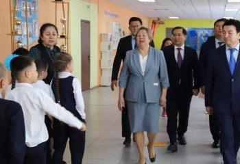 Министр просвещения посетил организации образования Мангистауской области