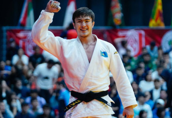 Мейірлан Максим Азия чемпионатында қола жүлдеге ие болды