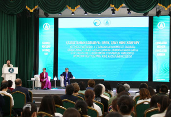 Президент кеңесшісі студенттермен кездесуде Ұлттық құрылтайда көтерілген мәселелерді талқылады