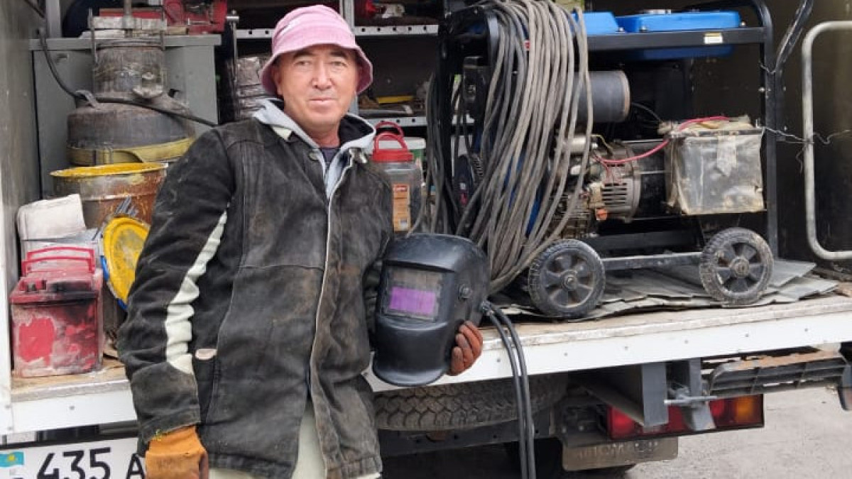  Мақсат Сәрсеновтің жеке мұрағаты 