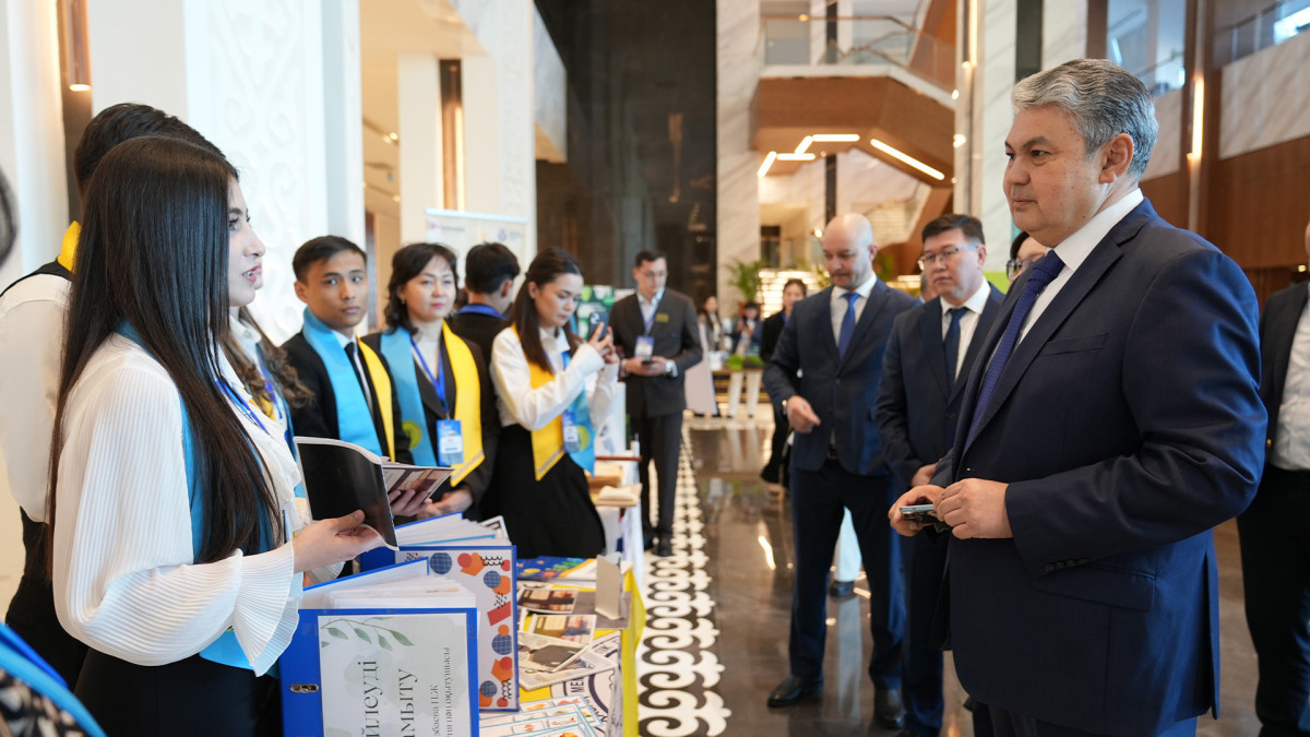  пресс-служба Правительства 