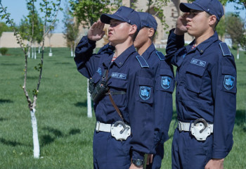 Ұлттық ұланда 6 тіл білетін сарбаз қызмет етеді