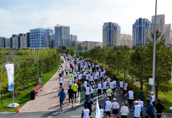 В Астане прошёл благотворительный марафон с участием 3 тысяч человек: собрано 200 млн тенге на инклюзивные проекты