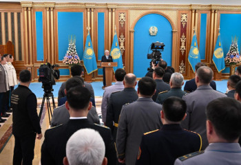 Президент әскери қызметшілерге мемлекеттік наградалар табыстады
