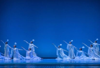 Astana Ballet сахнасында Қазақ ұлттық хореография академиясының есеп беру концерті өтті