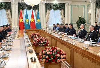 Тоқаев Вьетнам Коммунистік партиясы Орталық комитетінің Бас хатшысы То Ламмен келіссөз өткізді