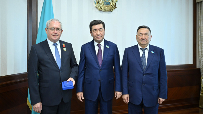  ©Ж.Жумабекова 