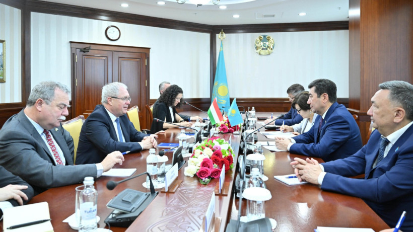  ҚР Мәжіліс баспасөз қызметі 