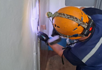 Спасатели Костаная пришли на помощь одинокой пенсионерке