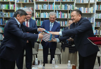 В Астане презентовали уникальную книгу фронтовых писем казахстанских солдат