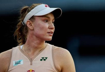 Елена Рыбакина сыграет с Евой Лис во втором круге турнира в Риме