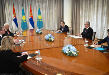 Глава государства провел переговоры с Президентом Сербии